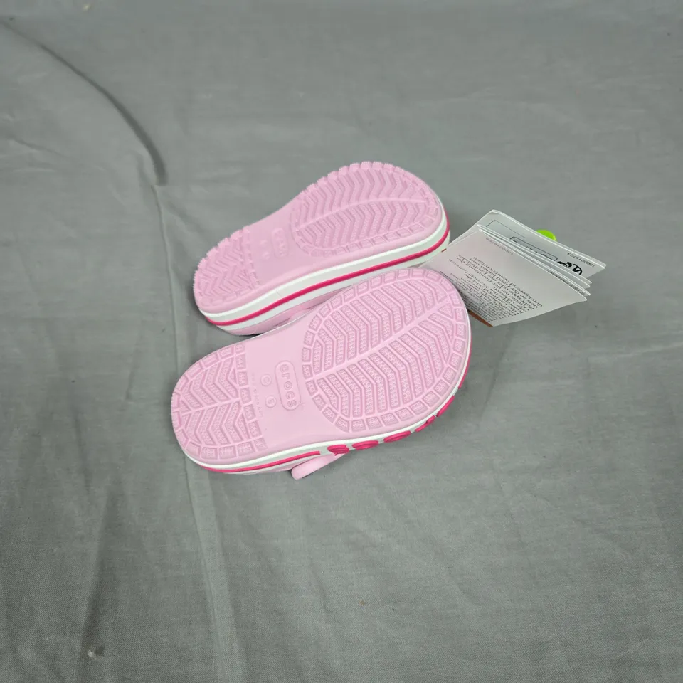 UNBOXED. CROCS KIDS PINK SANDALS WITH STRAP – UK SIZE C5