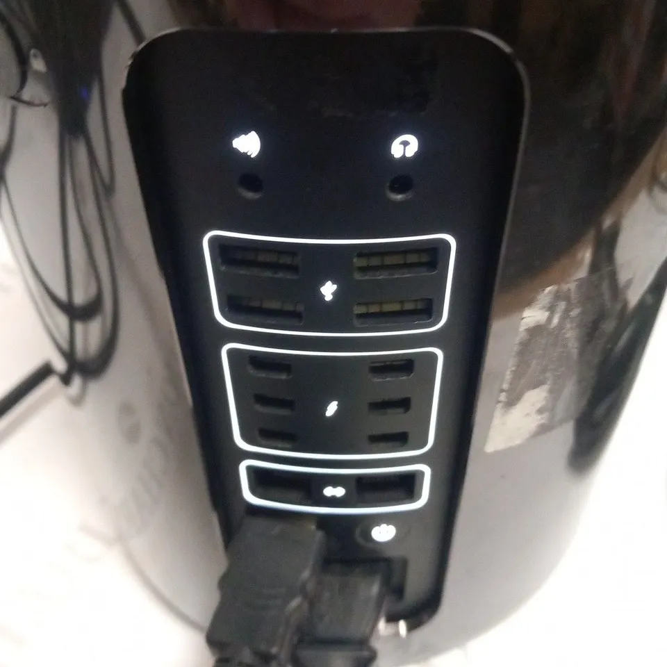APPLE MAC PRO 6.1 A1481 DESKTOP COMPUTER