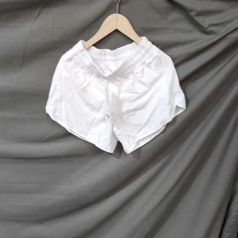 CRZ YOGA WOMEN'S WHITE SHORTS – UK 10 (US S 4/6)