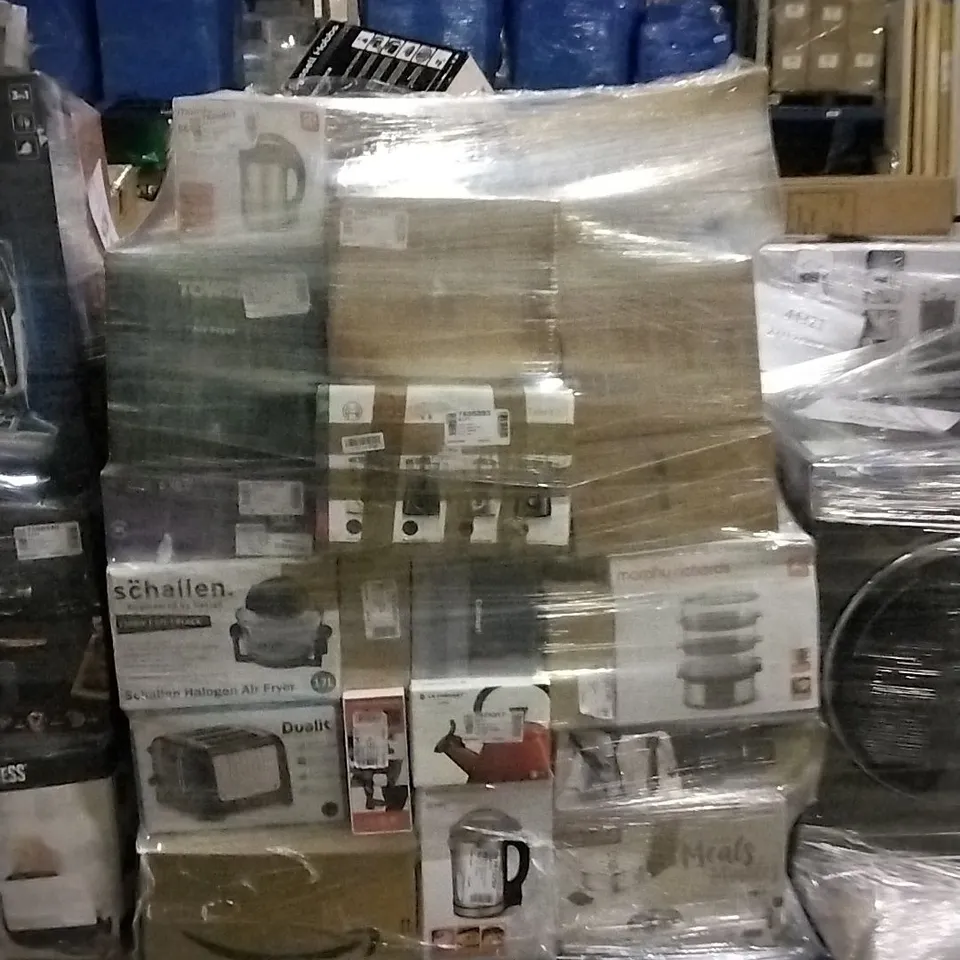 PALLET OF APPROXIMATELY 68 ASSORTED PRODUCTS TO NCLUDE;