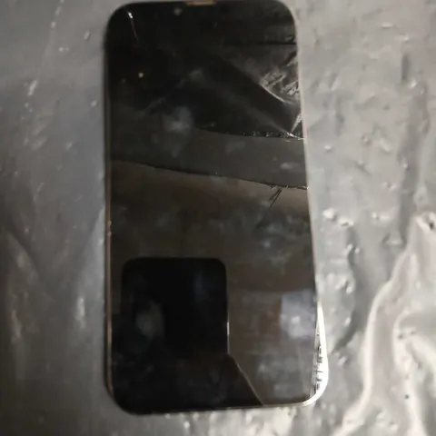 APPLE IPHONE – BLACK, CRACKED BACK PANEL MODEL UNVERIFIED