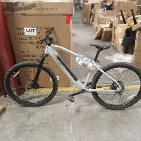 CLAUDE BUTLER RIDGE 1.0, MEDIUM FRAME, ELECTRIC MOUNTAIN BIKE