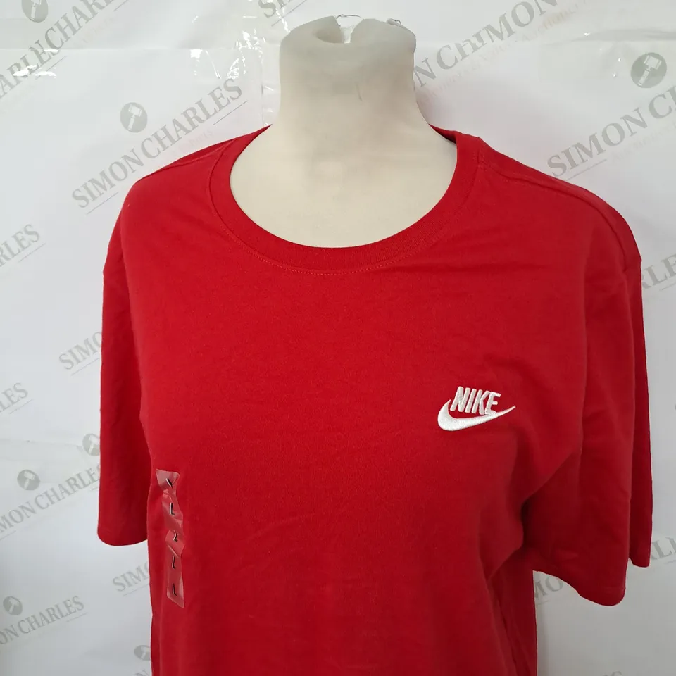 NIKE LOGO CASUAL T-SHIRT SIZE L