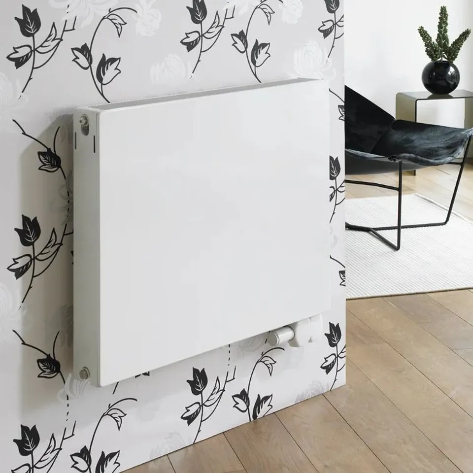 BOXED BEYONCE HORIZONTAL STANDARD RADIATOR