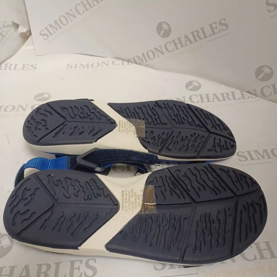 REGATTA LADY SANTA SOL SANDALS SIZE 6