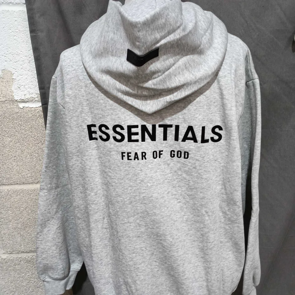 FEAR OF GOD ESSENTIALS HOODIE – HEATHER GREY - SIZE S