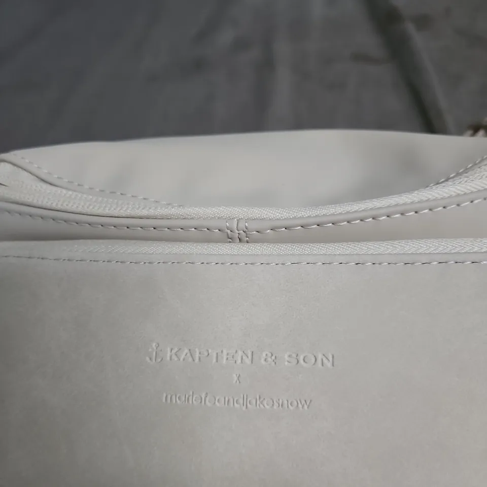 KAPTEN & SON CROSSBODY BAG – BE THE EXPERIENCE .