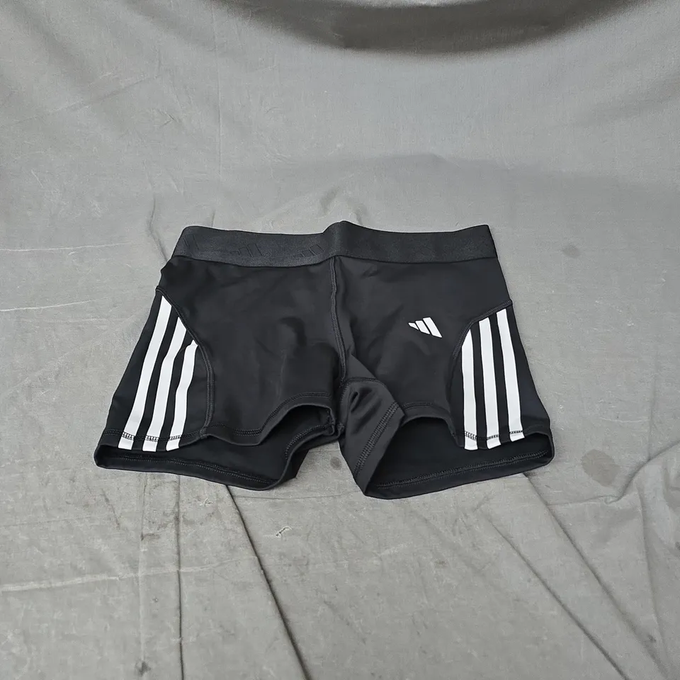 ADIDAS TRAINING HYPERCLAM 3 INCH SHORTS IN BLACK/WHITE SIZE M