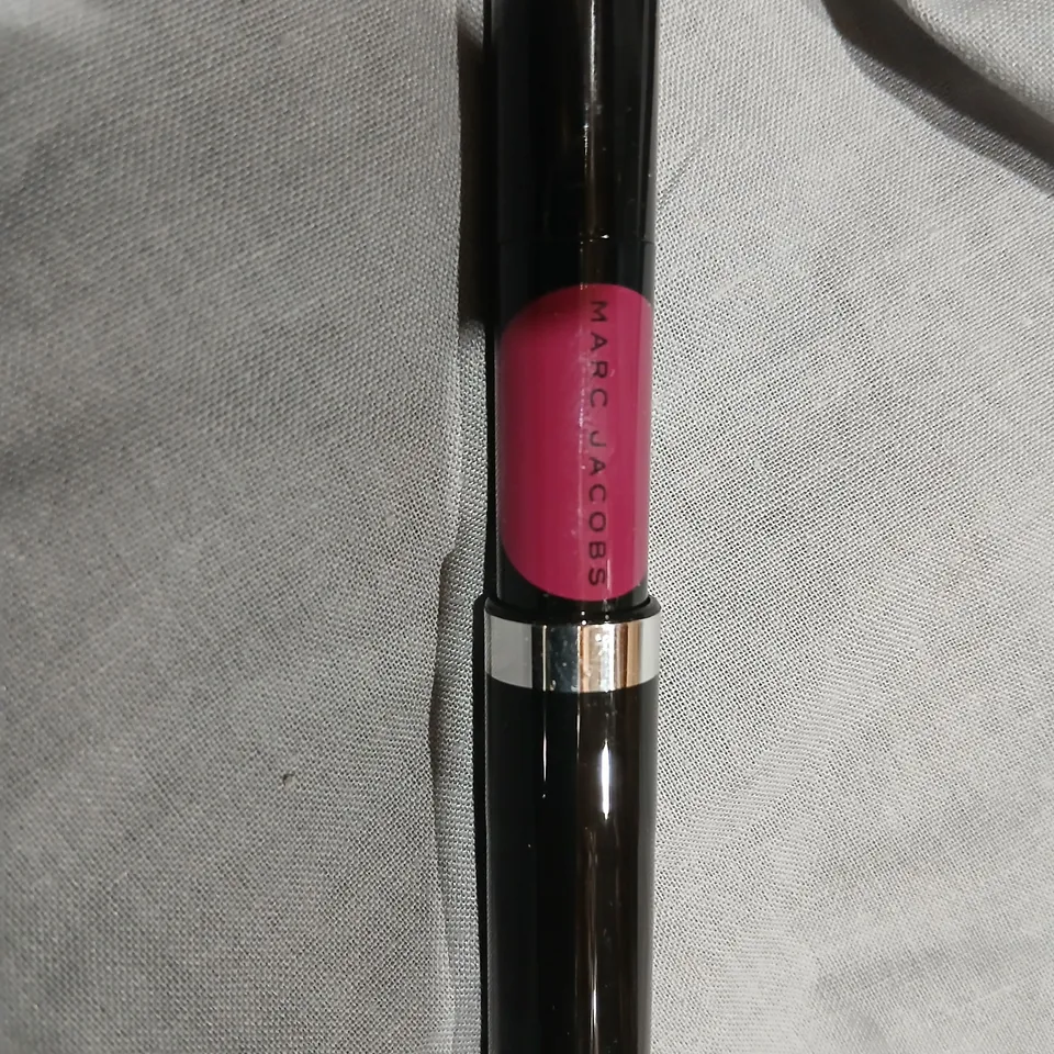 LARGE QUANTITY OF MARC JACOBS LE MARC LIP CRÈME LIPSTICK – PINK