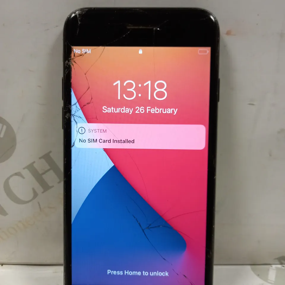 APPLE IPHONE 7 (A1778) SMARTPHONE