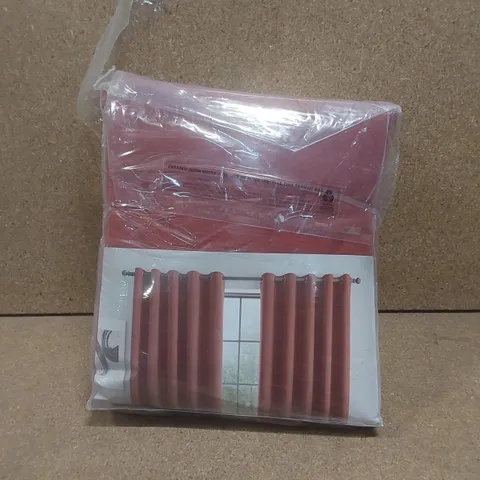 BAGGED WILSON BLACKOUT THERMAL CURTAINS - TERRACOTTA // SIZE: 117 X 137cm