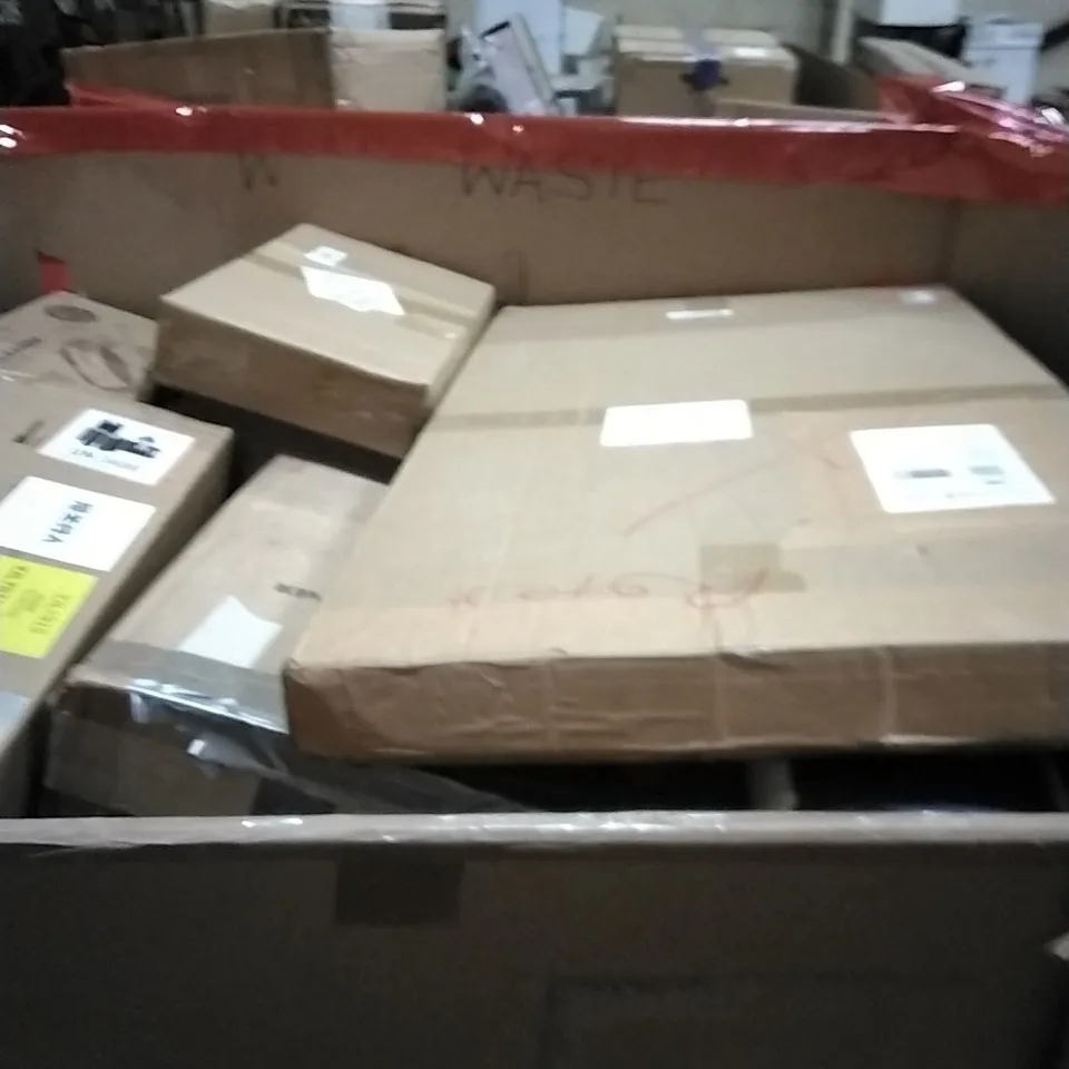 PALLET OF HOUSEHOLD ITEMS TO INCLUDE CEILING LIGHT, JAPANESE FUTON MATTRESS, SMART TV, LEDBLIGHT AND OTHER ASSORTED ITEMS...