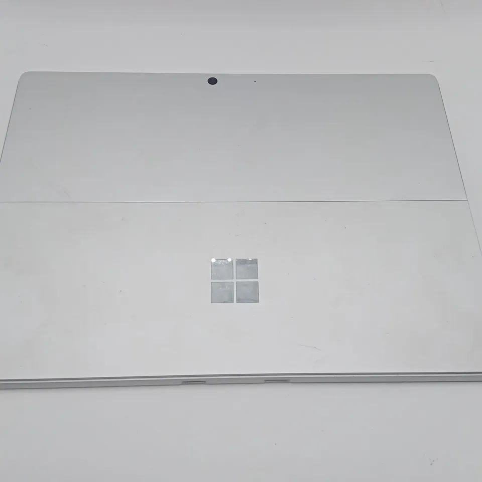 BOXED MICROSOFT SURFACE PRO 9 8GB/128GB IN PLATINUM