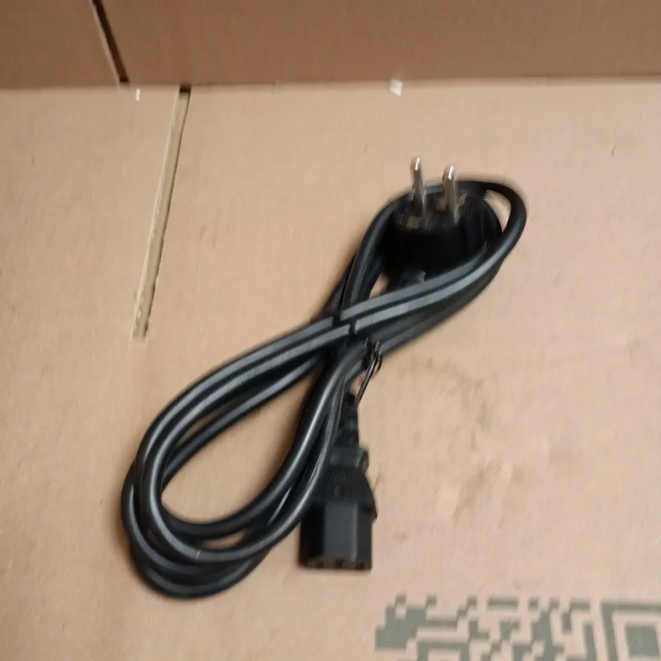 APPROXIMATELY 90 EURO PLUG MAINS KETTLE LEADS 