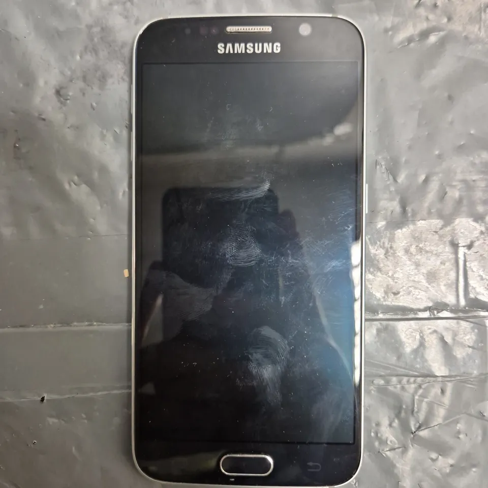 SAMSUNG GALAXY S6 SMARTPHONE 