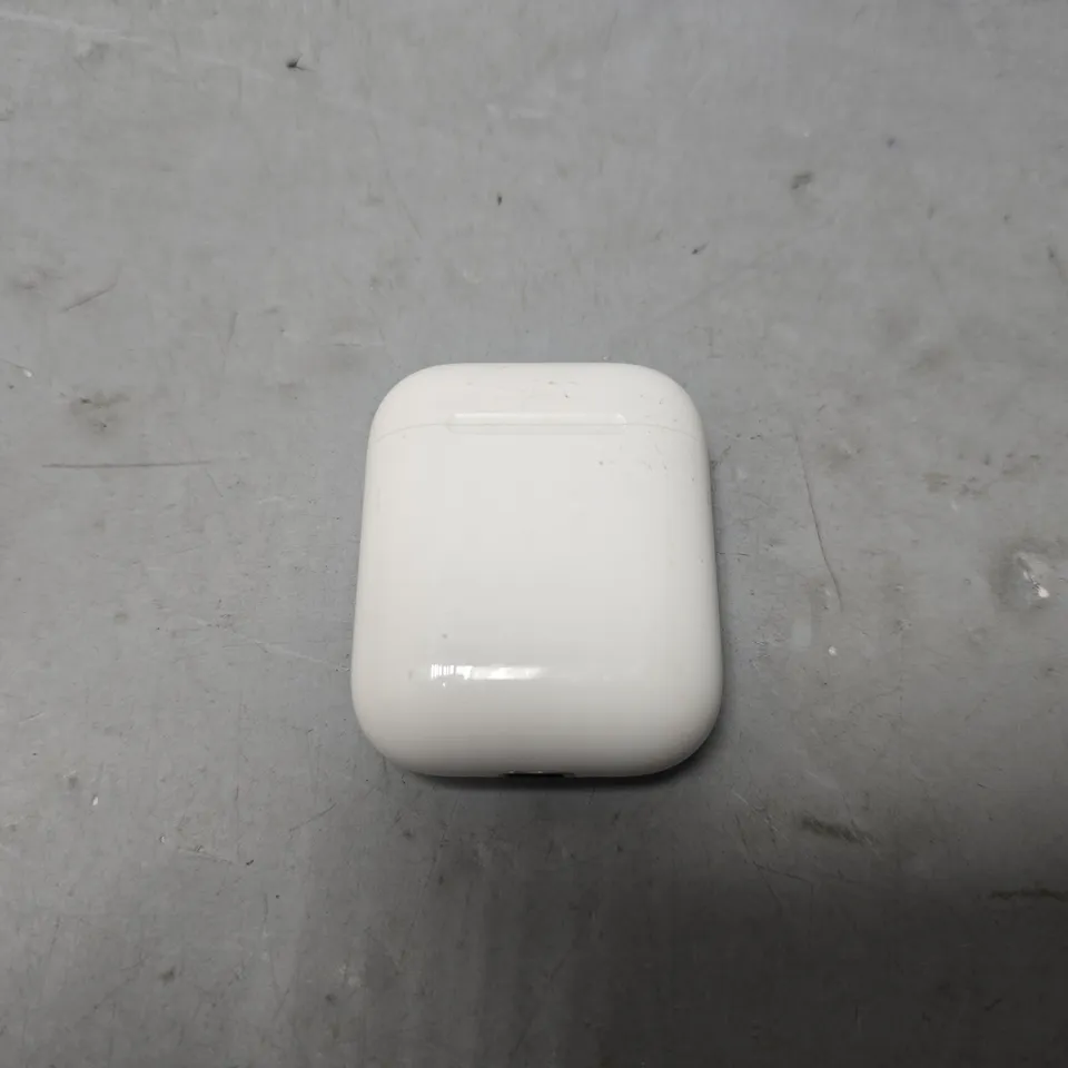 APPLE AIRPOD CHARGING CASE - A1602