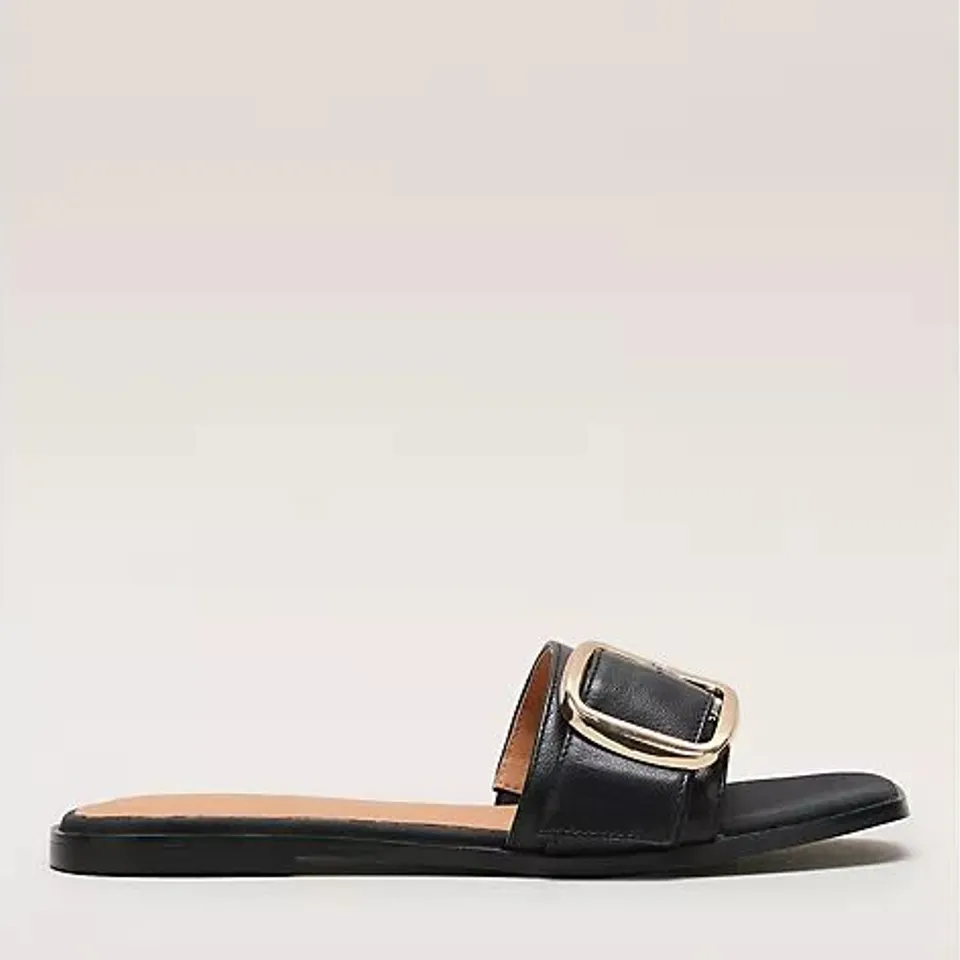 RUTH LANGSFORD LEATHER BUCKLE SLIDE SANDAL - SIZE 6 