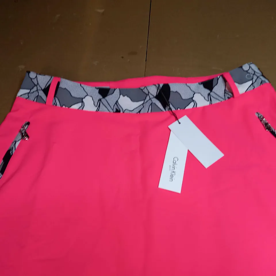 CALVIN KLEIN GOLF SKIRT SIZE 16
