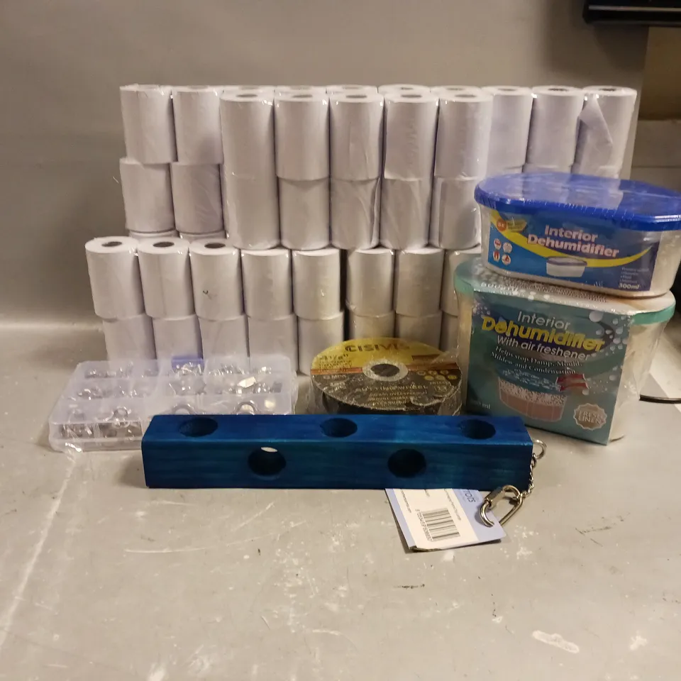 LOT OF HOUSEHOLD ITEMS TO INCLUDE INTERIOR DEHUMIDIFIER , CUTTING WHEEL , ETC