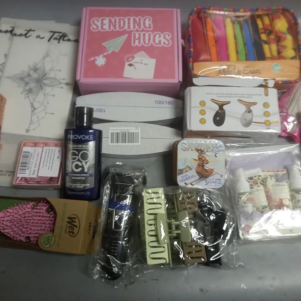 LOT OF APPROXIMATELY 25 ASSORTED HEALTH AND BEAUTY ITEMS TO INCLUDE SEMI-PERMANENT TATTOOS, DETANGLE BRUSH AND MAKE UP ERASERS