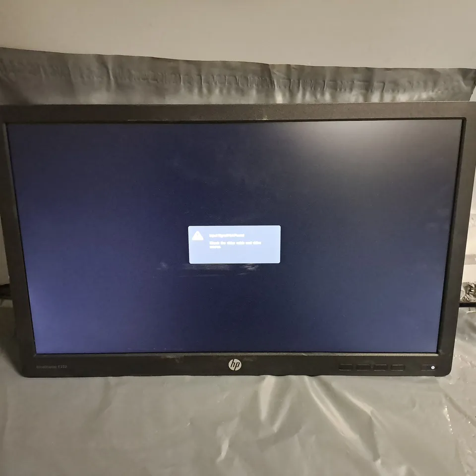 UNBOXED HP 22" E222 MONITOR