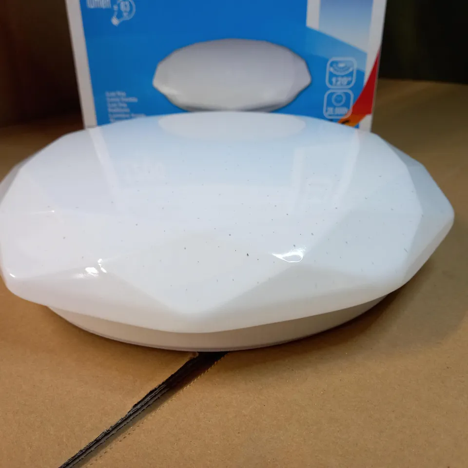 BOXED EXTRASTAR LED CEILING LIGHT