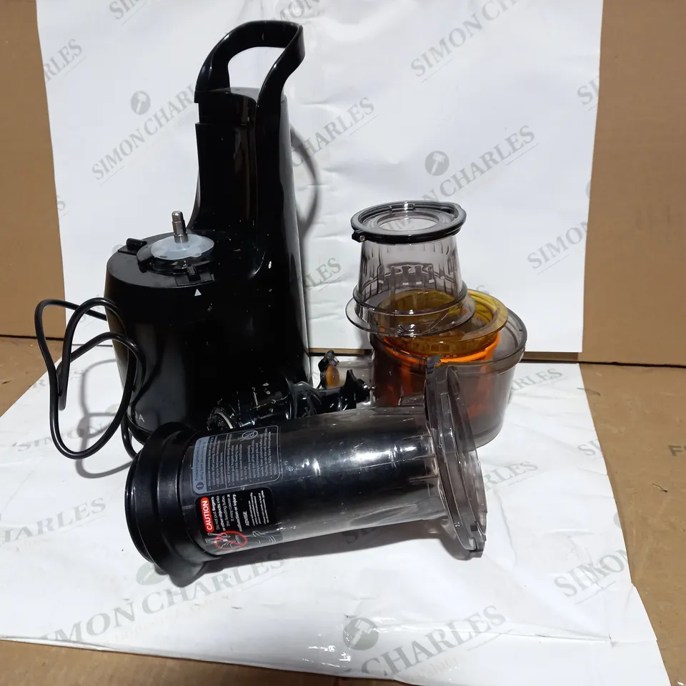 FRIDJA MASTICATING JUICER
