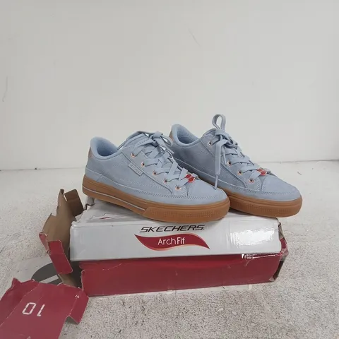 SKECHERS ARCH FIT SNEAKERS – LIGHT BLUE UK 6
