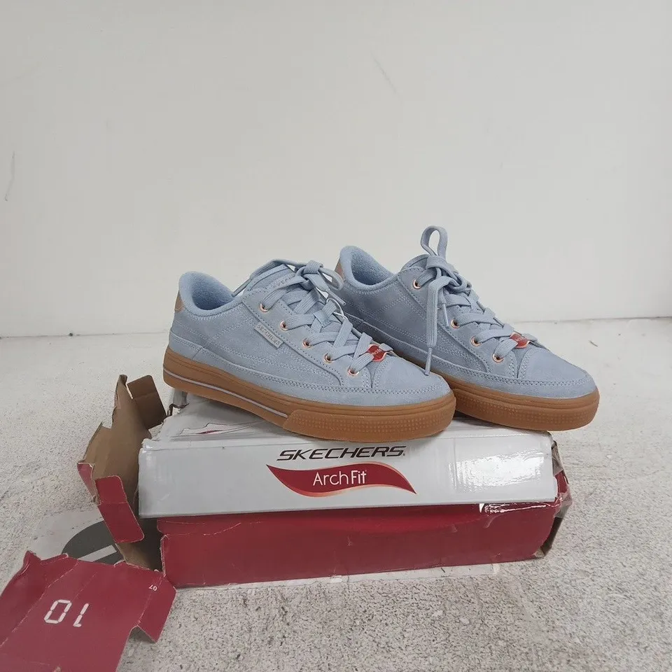 SKECHERS ARCH FIT SNEAKERS – LIGHT BLUE UK 6
