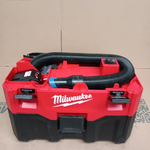 MILWAUKEE CORDLESS WET/DRY VACUUM CLEANER