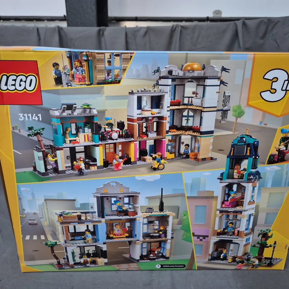 BOXED LEGO CREATOR 3IN1 - 31141