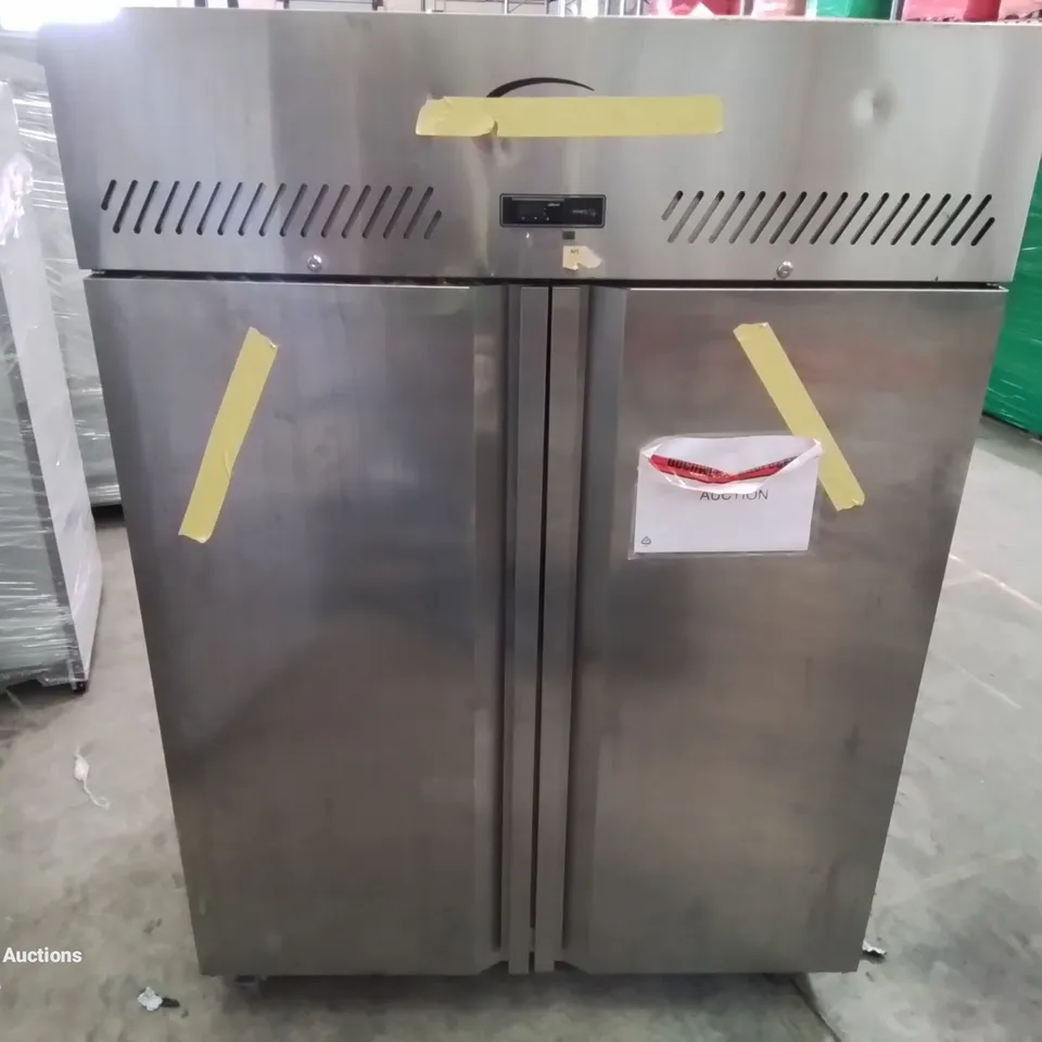 WILLIAMS HJ2SA R290 R1 DOUBLE DOOR UPRIGHT FREESTANDING COMMERCIAL FRIDGE