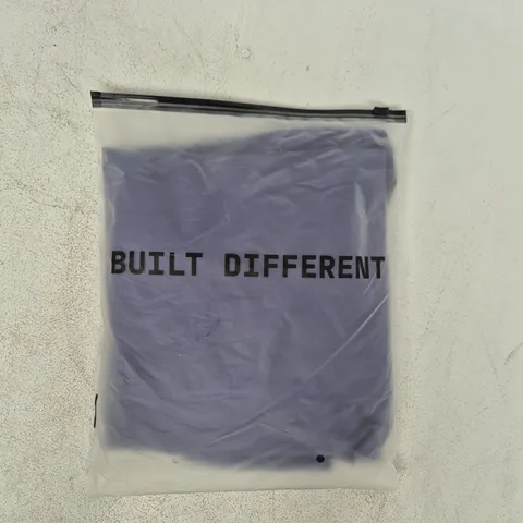 BAGGED BUILT DIFFERENT V-NECK T-SHIRT IN SKIPPER BLUE SIZE XL