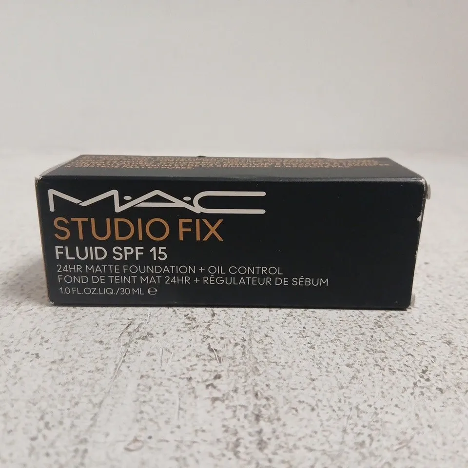 MAC STUDIO FIX FLUID SPF 15 FOUNDATION – 30 ML