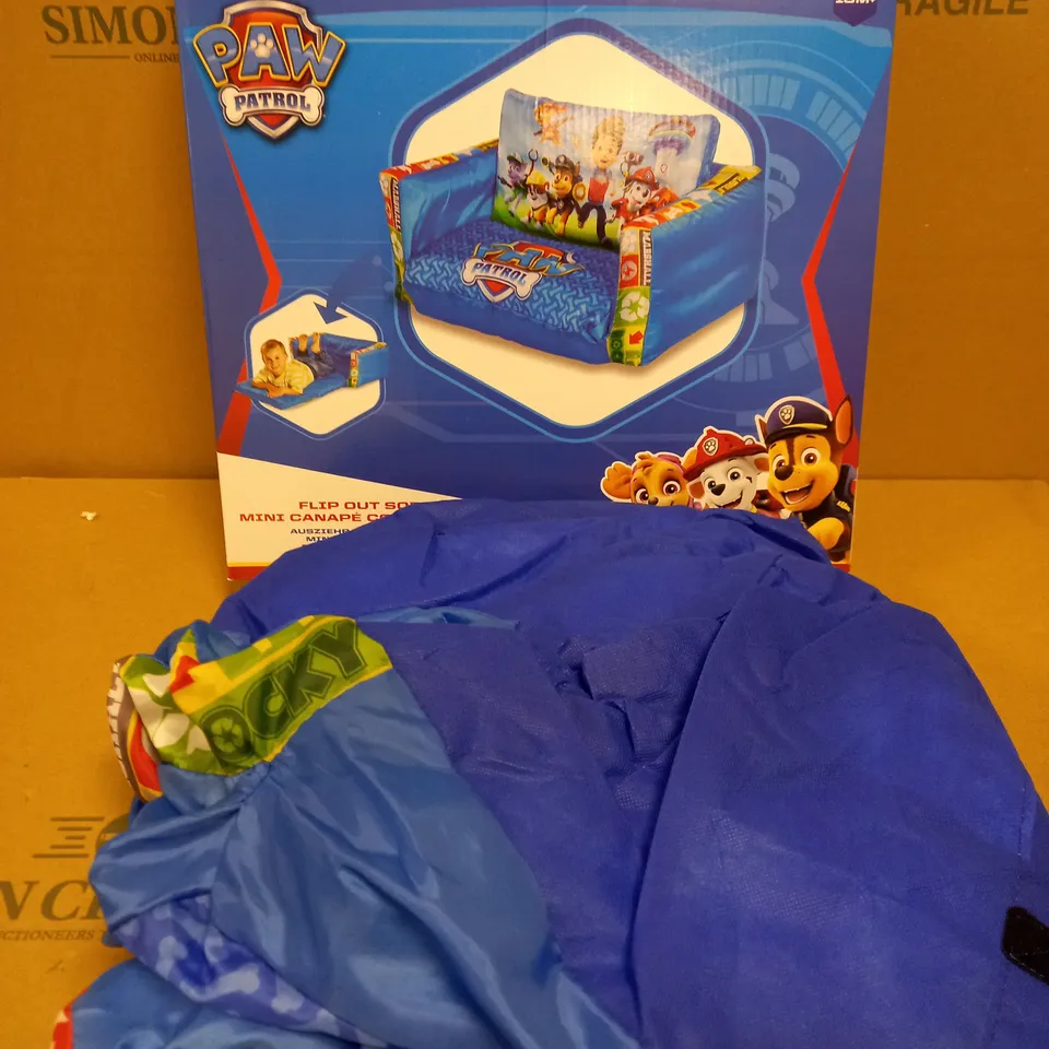 PAW PATROL FLIP OUT SOFA WITH PAW PATROL CHASE MAGIC NIGHTLIGHT RRP £24.99