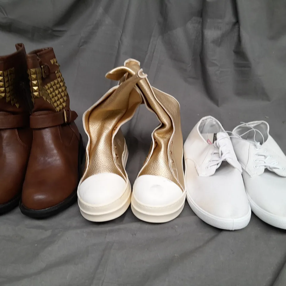 BOX OF APPROXIMATELY 10 ASSORTED PAIRS OF SHOES IN VARIOUS SIZES, COLOURS AND STYLES