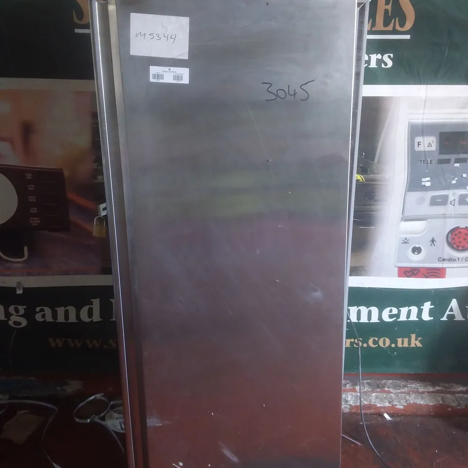 LARGE DISPLAY FRIDGE 