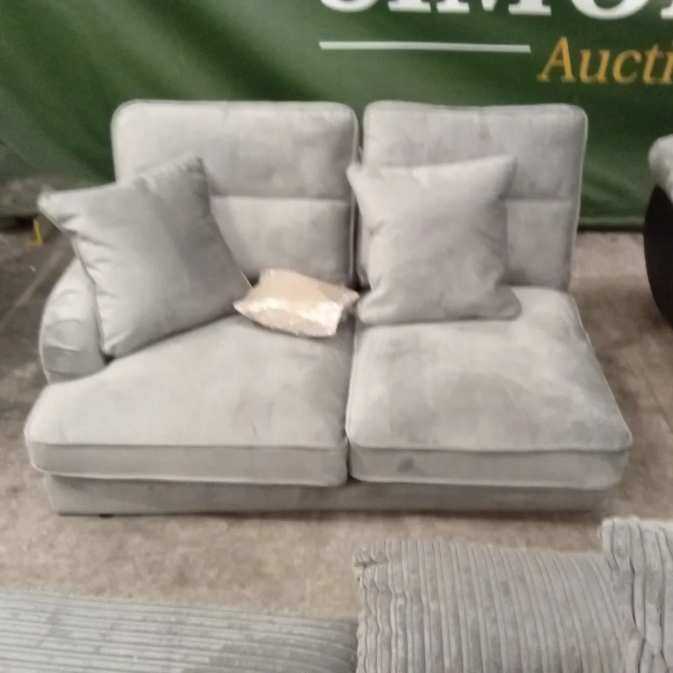5 x ASSORTED DESIGNER SOFA PIECES