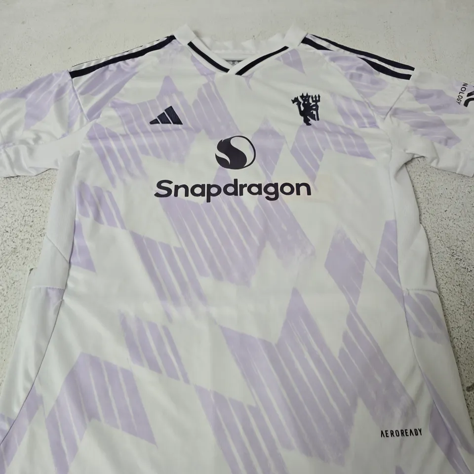 MANCHESTER UNTED FC AWAY SHIRT - SIZE 28 - KIDS