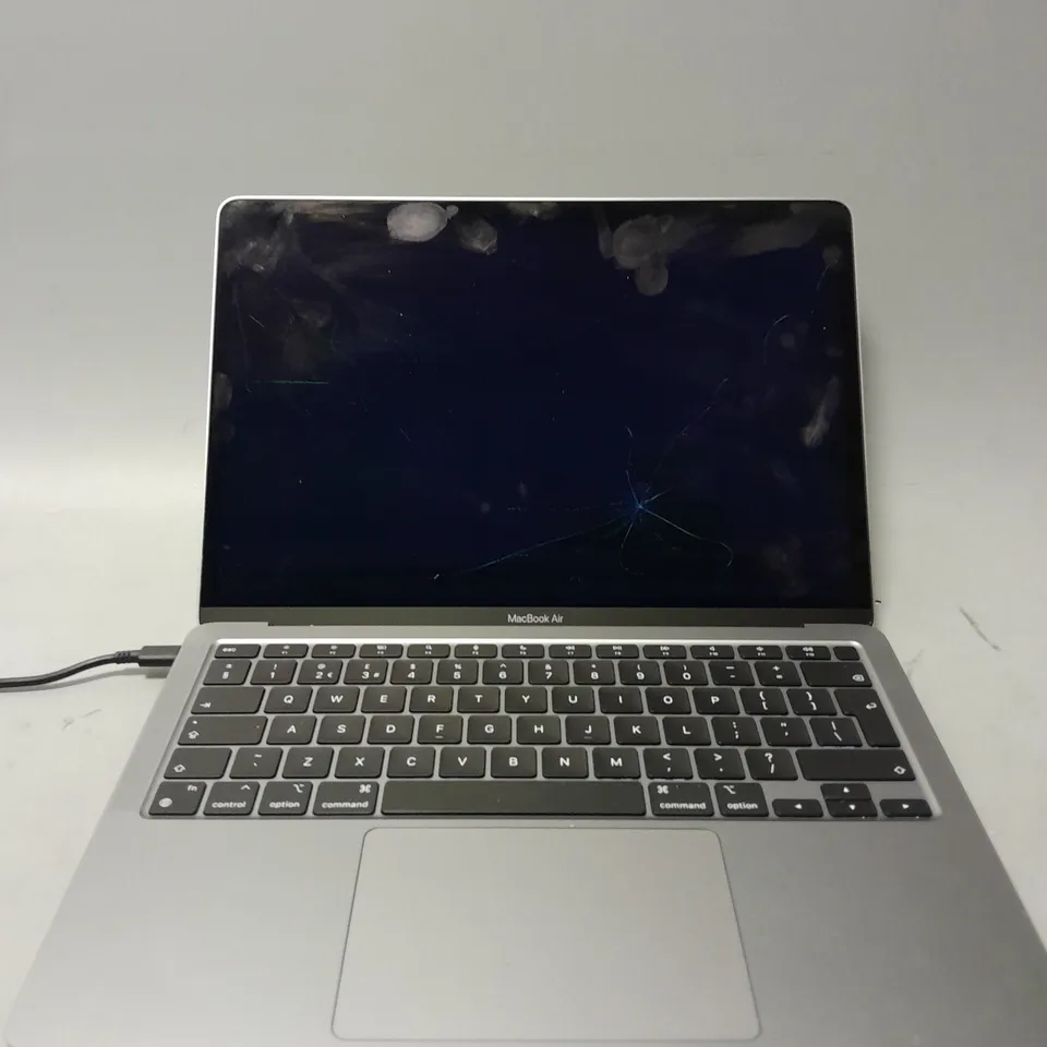 APPLE MACBOOK AIR - A2337 