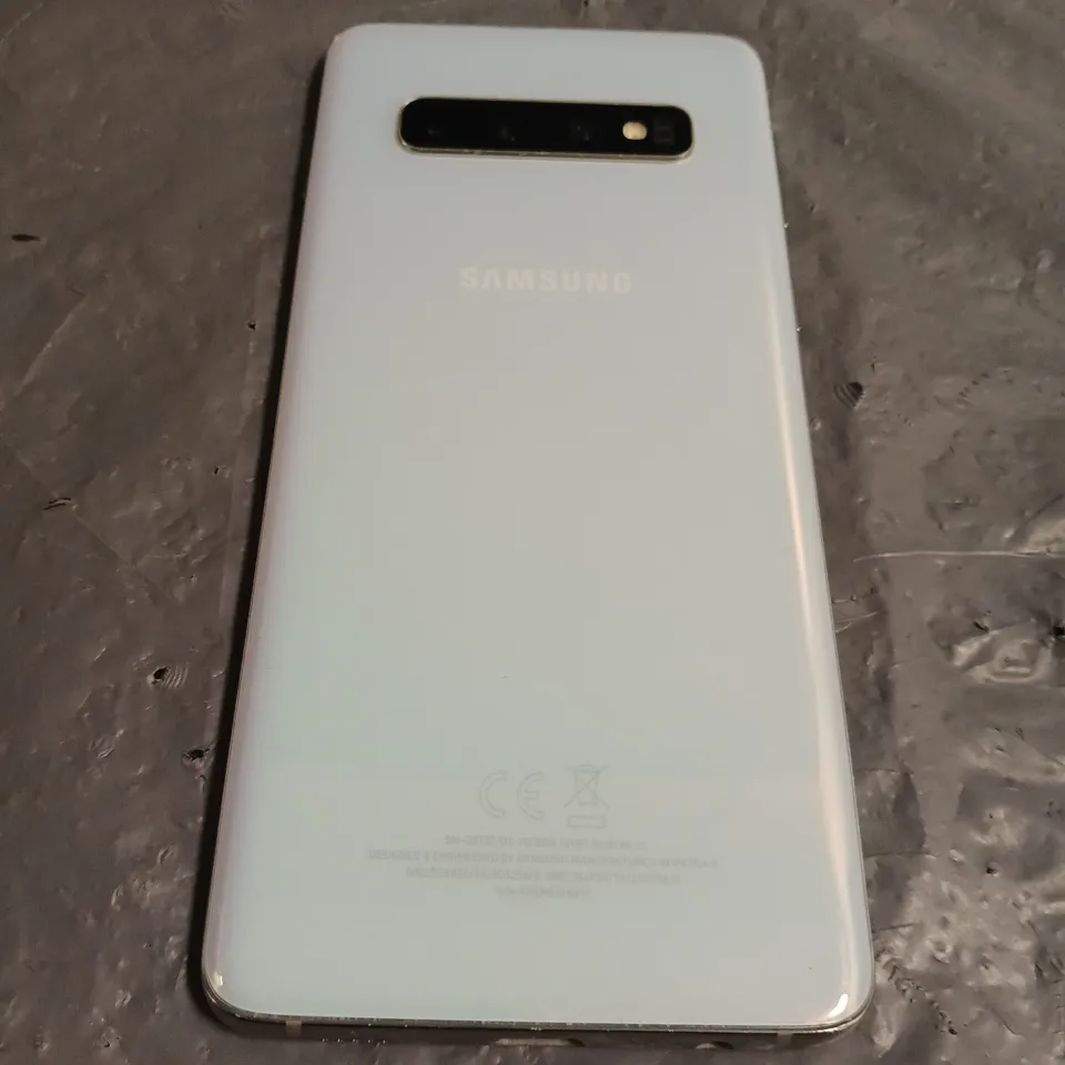 SAMSUNG GALAXY S10 SMARTPHONE