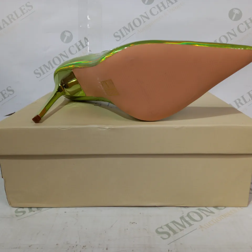 BOXED PAIR OF SIMMI LONDON AGATHIA POINTED TOE HIGH HEELS IN LIME HOLOGRAPHIC EU SIZE 40