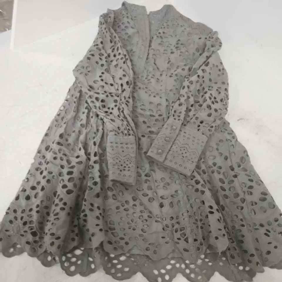 H&M WOMEN’S EYELET DRESS – GREY, UK S (EU S)