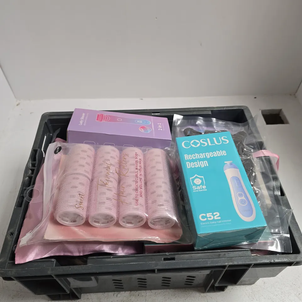 TOTE OF APPROXIMATELY 10 ASSORTED ITEMS INCLUDING ALWAYS DISCREET SENSITIVE BLADDER, A 4-IN-1 ELECTRIC HAIR REMOVAL AND A LADY'S HAVER