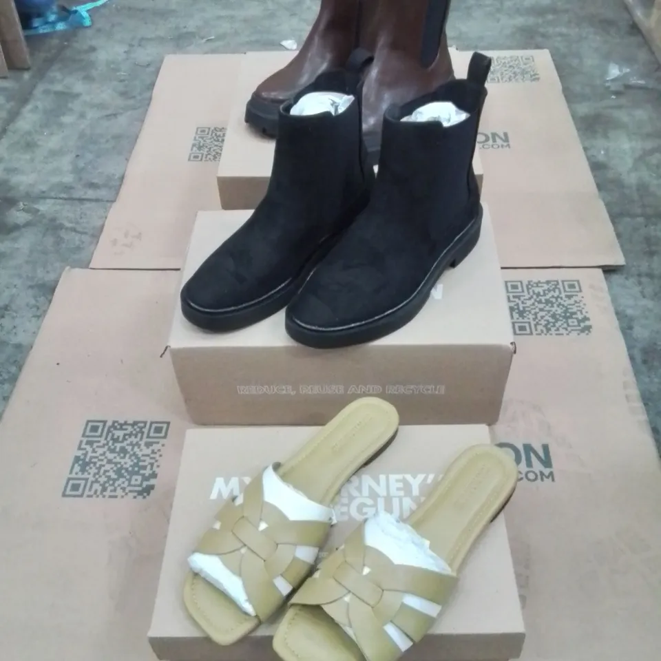PALLET CONTAINING APPROXIMATELY 88X ASSORTED BRAND NEW DESIGNER SHOES INCLUDING: JD WILLIAMS BROWN BOOTS, JD WILLIAMS BLACK BOOTS, JD WILLIAMS GREEN SANDALS