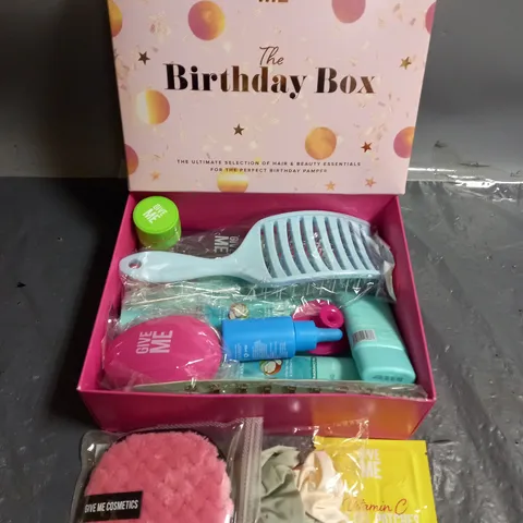 BOXED GIVE ME THE BIRTHDAY BOX HAIR & BEAUTY SELECTION