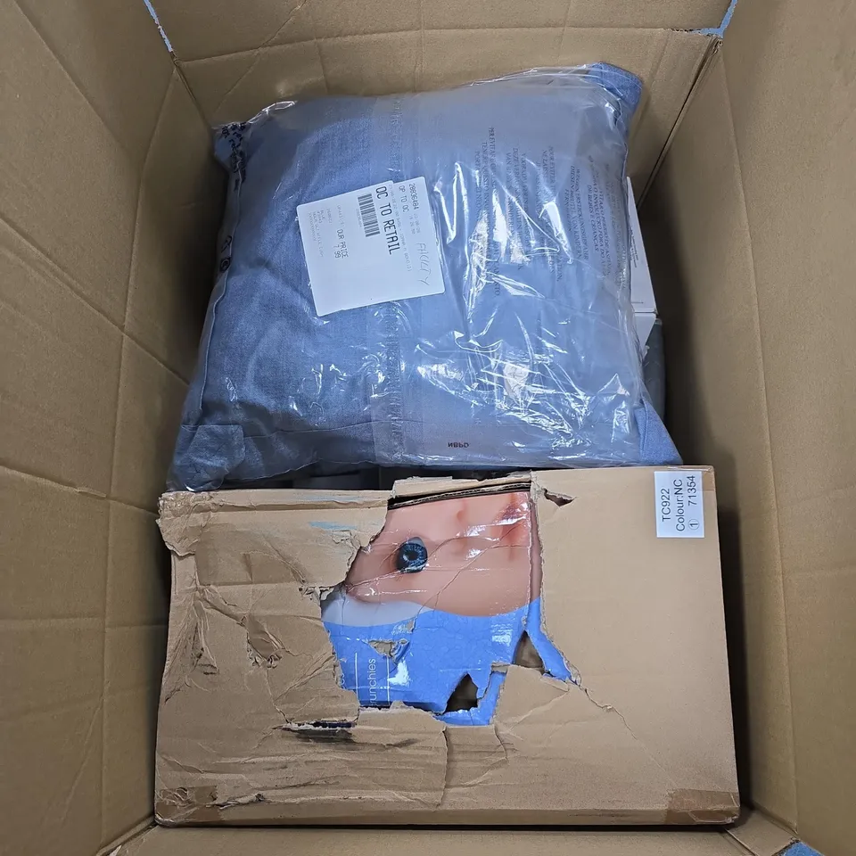 BOX OF APPROXIMATELY 15 ASSORTED ITEMS INCLUDING A GAME OF BRICKS, A FLAT KING SHEET AND A PILLOW