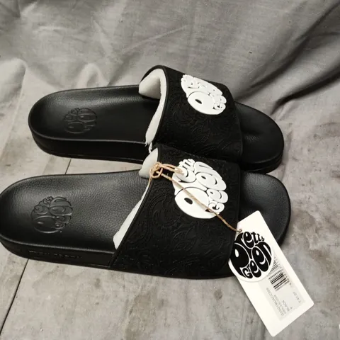 PRETTY GREEN OKALA SLIDER SANDALS – BLACK, UK 9