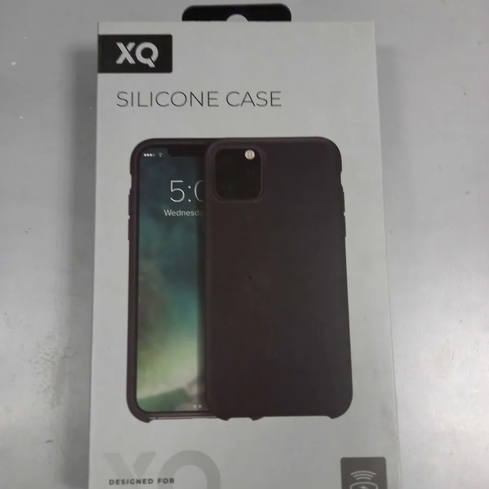 APPROXIMATELY 50 BOXED BRAND NEW XQ SILICONE PROTECTIVE CASES FOR IPHONE 5.8" 2019 MODEL 