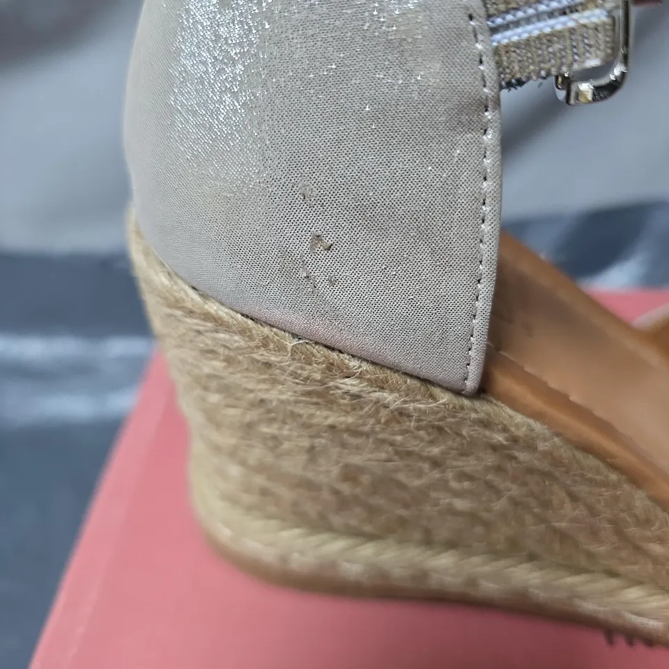 MODA IN PELLE TAUPE WEDGE ESPADRILLE SANDALS WITH CRYSTAL EMBELLISHMENT – SIZE 40